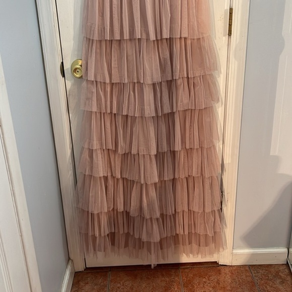 - NWT ANAYA WITH LOVE Halter Neck Tiered Maxi Dress Women’s Size 6 - Picture 6 of 17